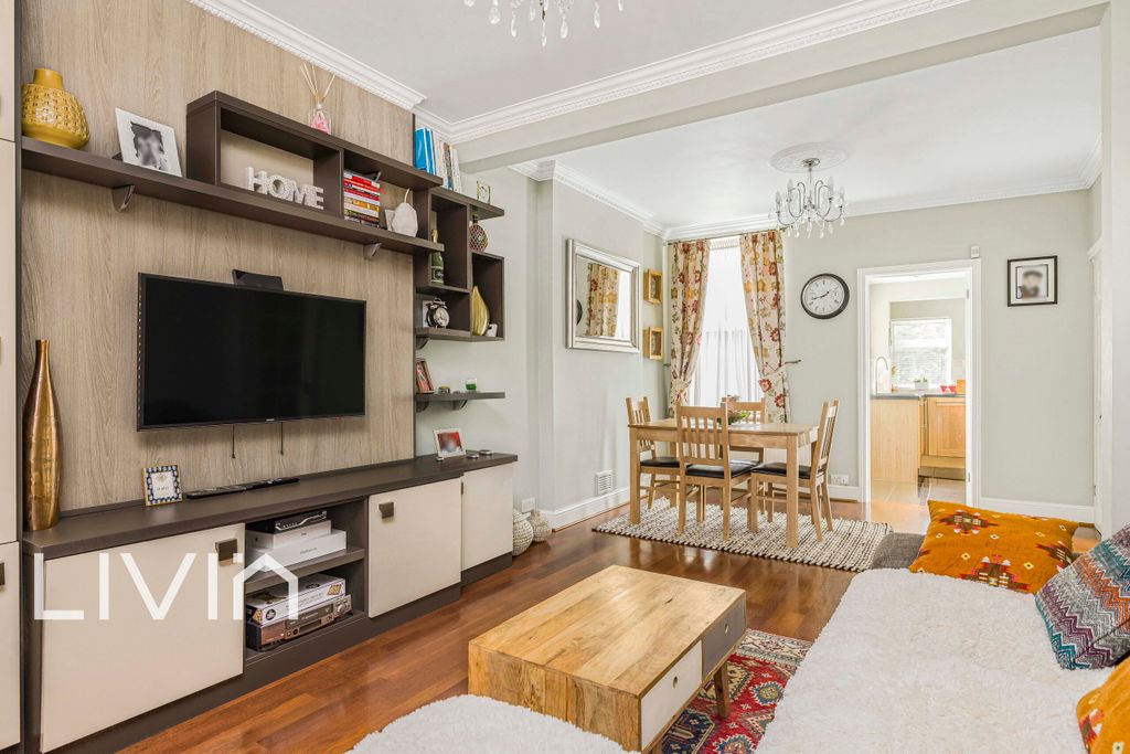 Property photo 1 of 17 120A3515