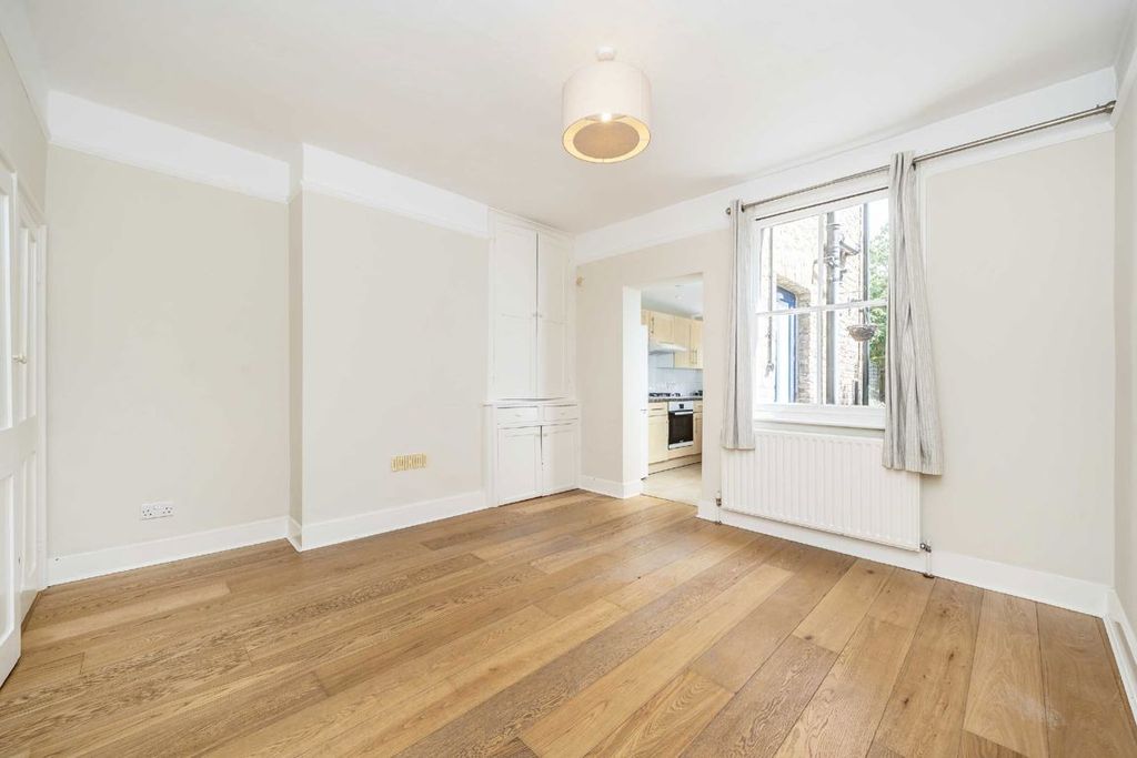 Property photo 3 of 7