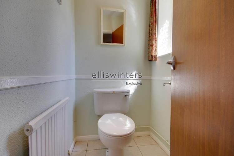 Property photo 3 of 25