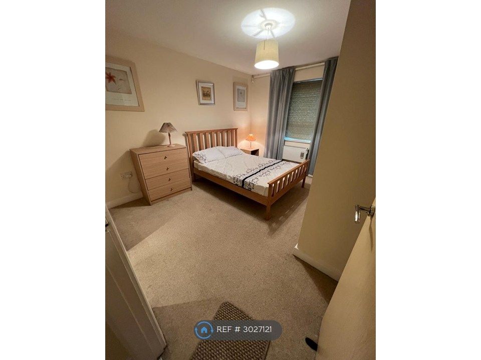 Property photo 3 of 10 Bedroom 1