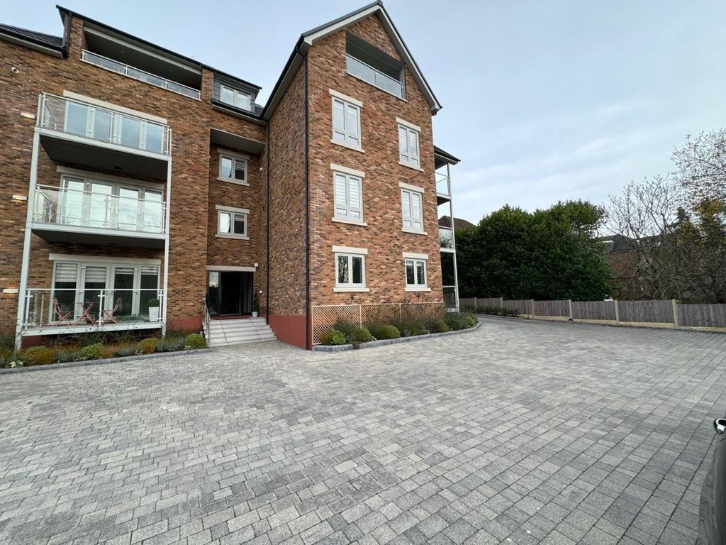 Property photo 3 of 3