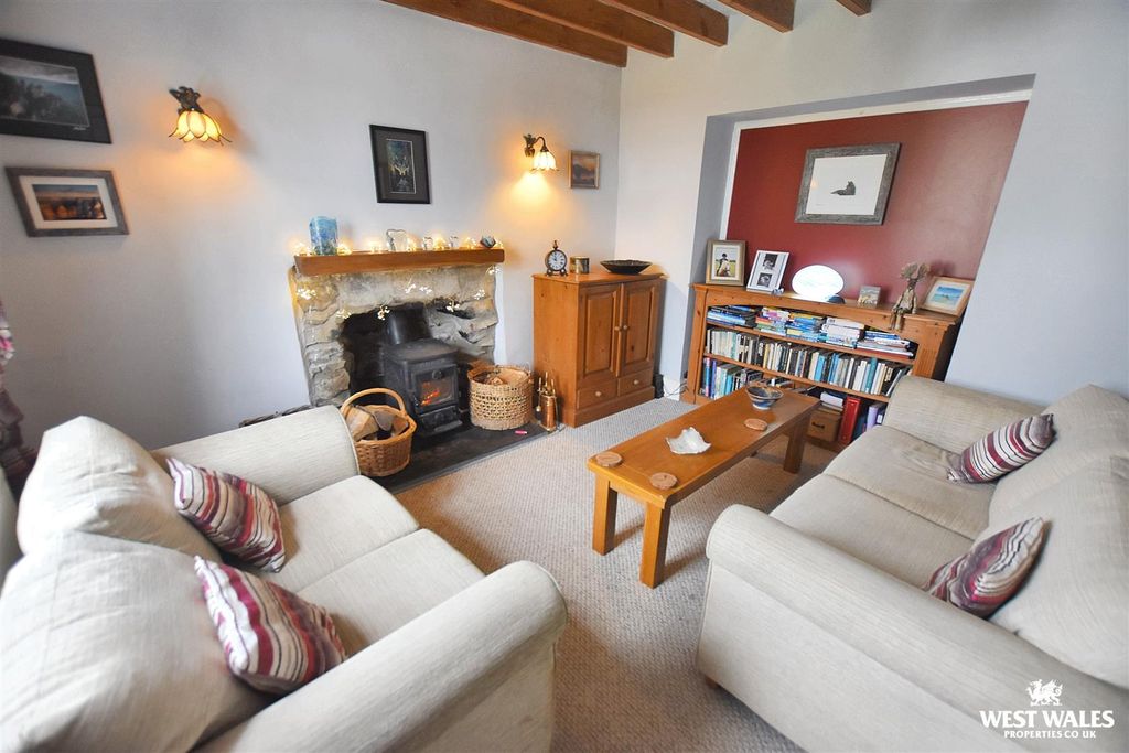 Property photo 2 of 44 10 (93).Jpg