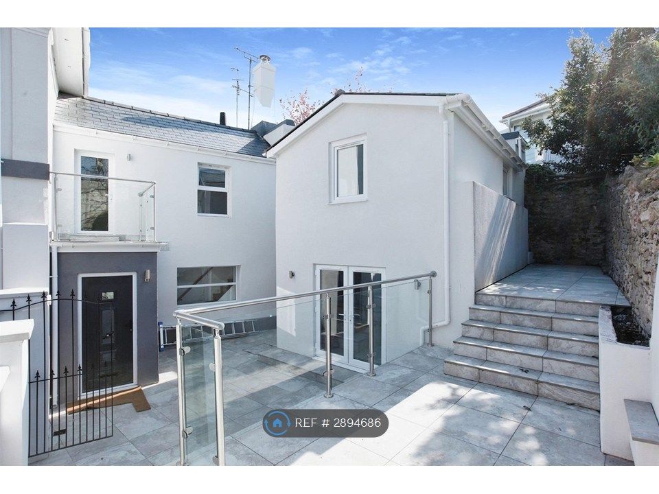 Property photo 1 of 13 Front Exterior