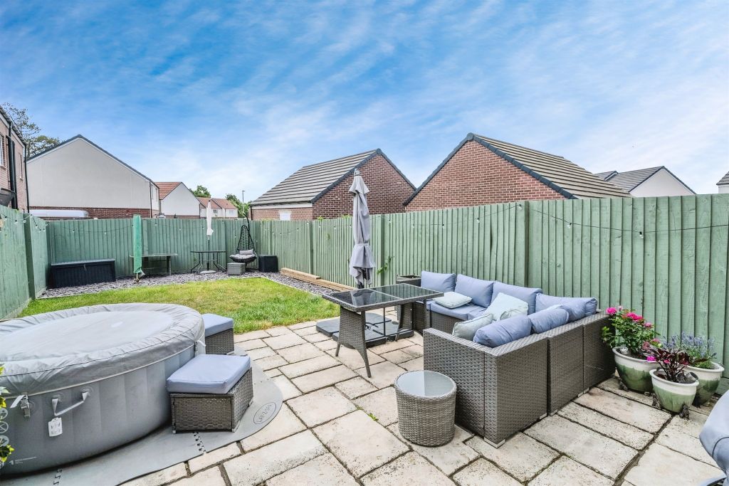 Property photo 3 of 17