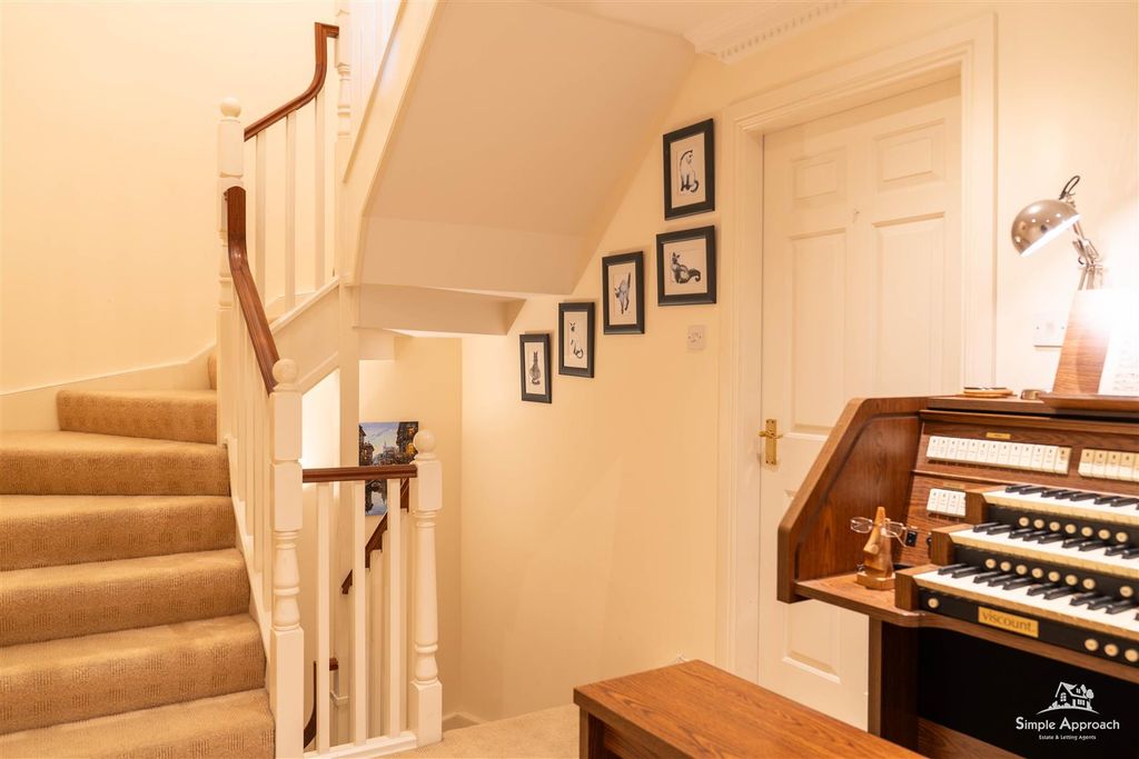 Additional image 36 of 4 bed property for saleRosslyn Avenue, Perth PH2