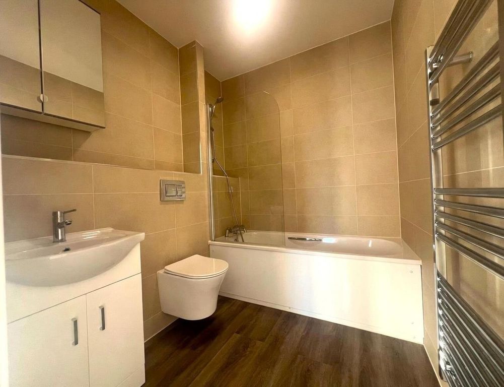 Property photo 3 of 10 F87076c7-d1c1-4184-9Dd6-42d24A6528c6.Jpg