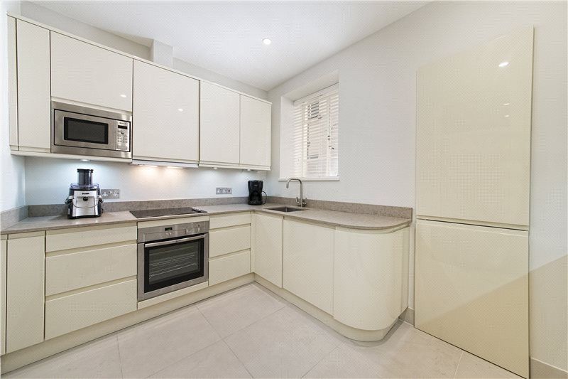 Property photo 2 of 6 Kitchen
