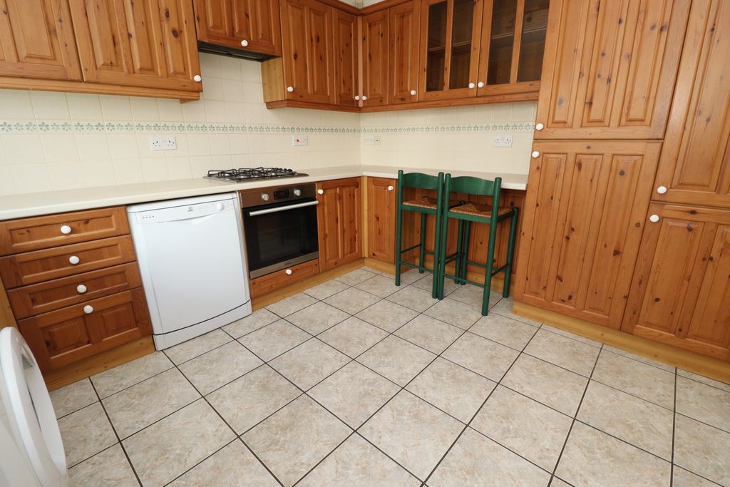 Property photo 3 of 17 Img_2927