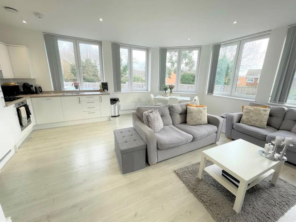 Property photo 2 of 6 Living Room