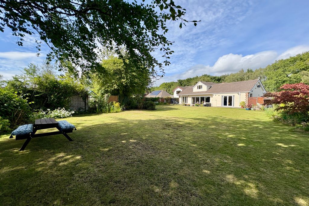 Property photo 2 of 36 Img_3633
