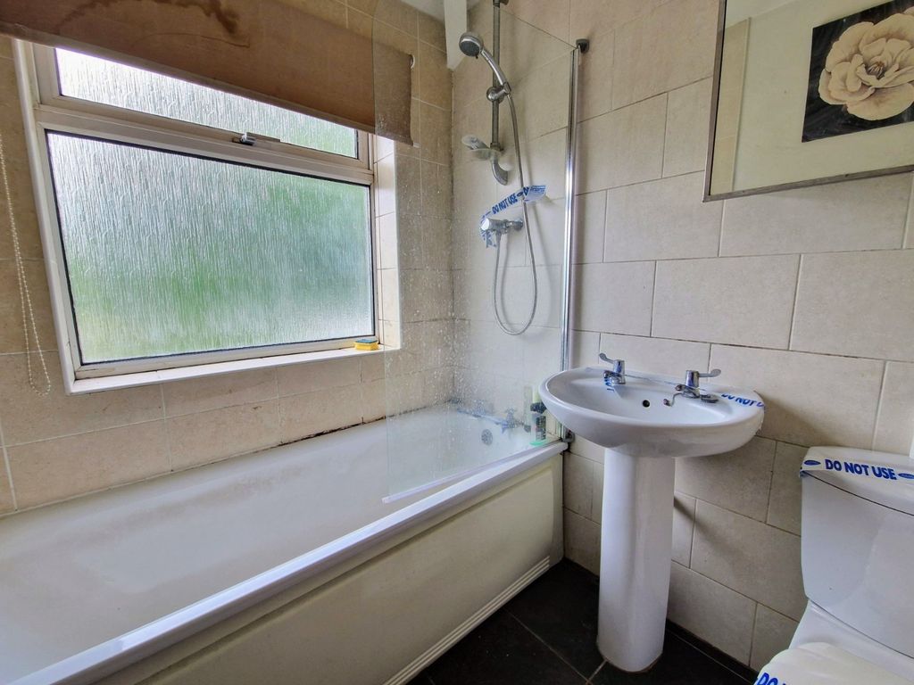 Property photo 3 of 5 Picture No. 10