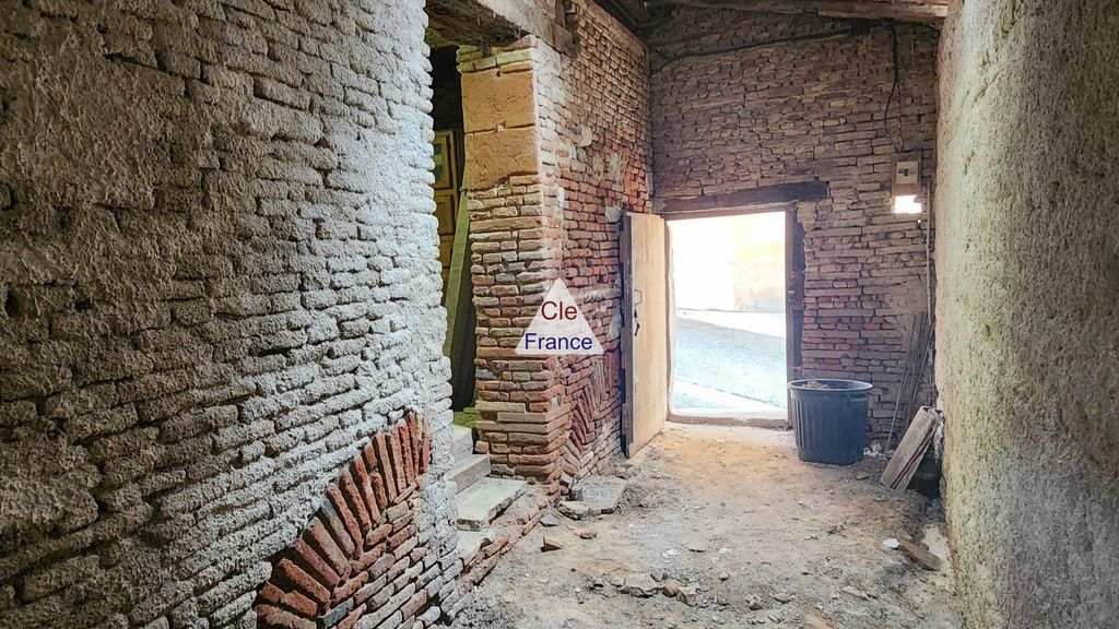 Property photo 1 of 4