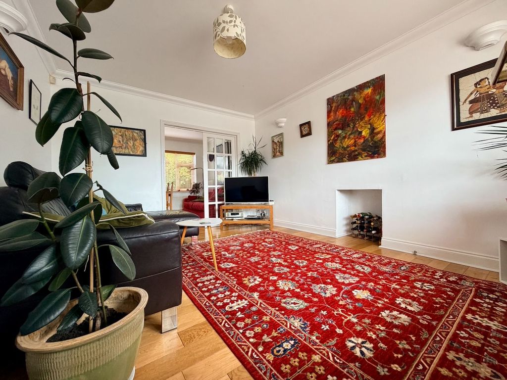 Property photo 2 of 19