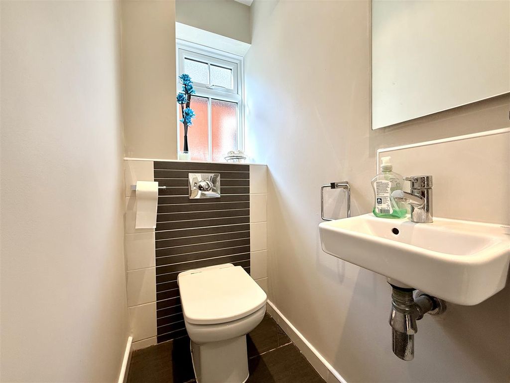 Additional image 14 of 4 bed detached house for saleLilleshall Way, Loughborough LE11