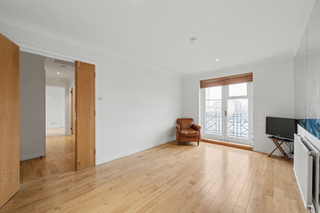 Property photo 2 of 15 Property