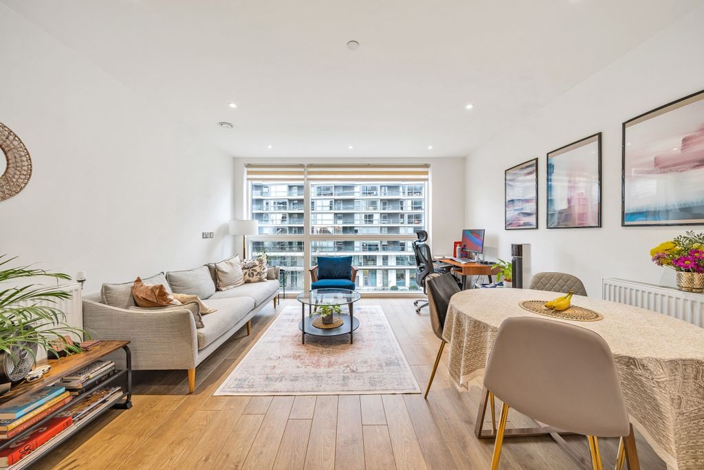 Property photo 1 of 18 1069729 (16)