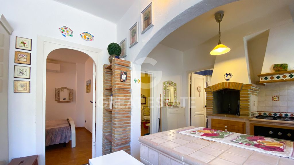 Property photo 2 of 21 Interiors