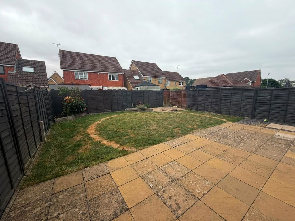 Property photo 2 of 6 Garden