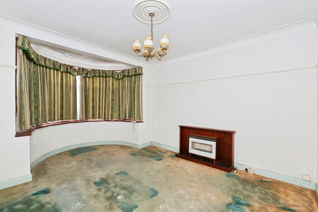 Property photo 2 of 18 Pbox-Img.Jpg