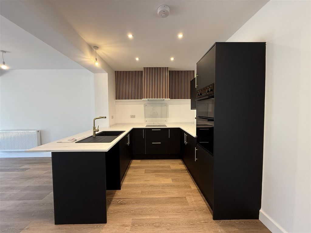 Property photo 3 of 13 Img_5603.Jpg
