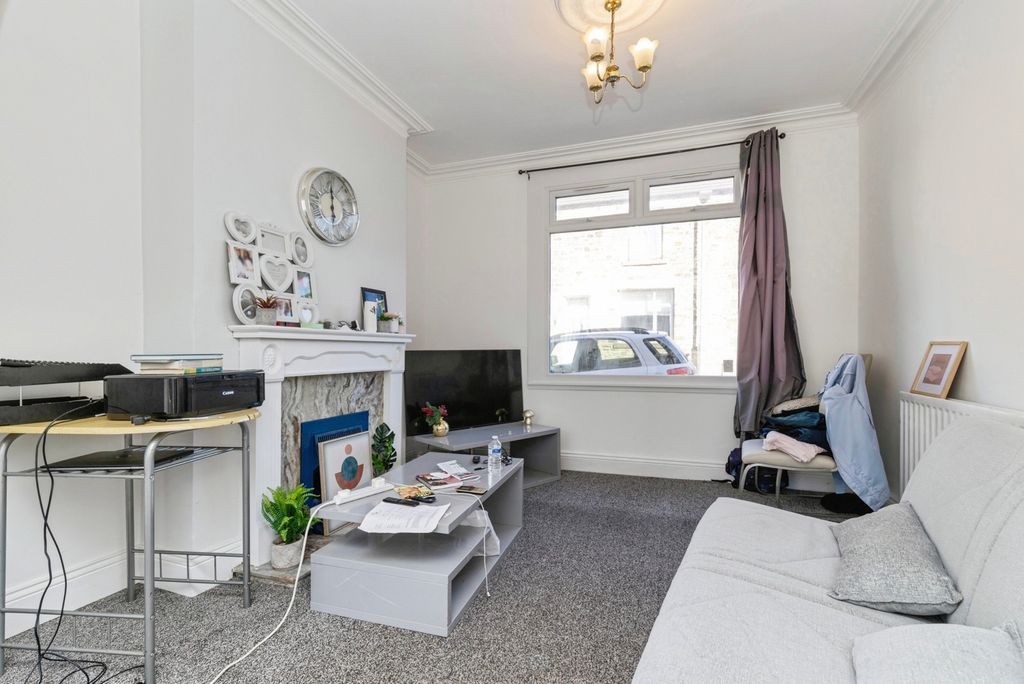 Property photo 3 of 13 Pbox-Img.Jpg