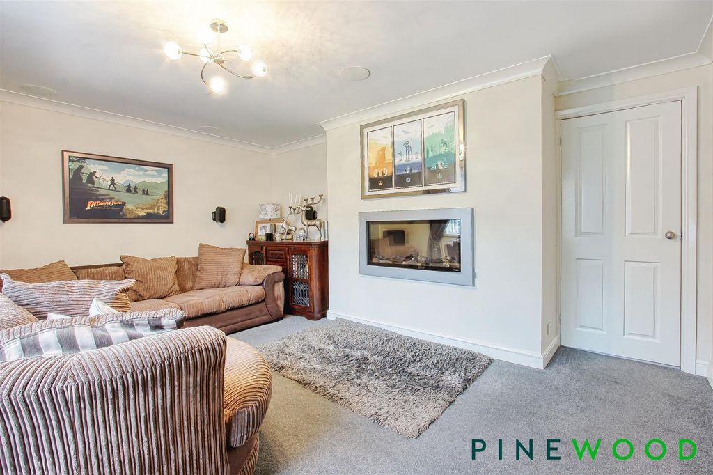 Property photo 2 of 19 Living Room