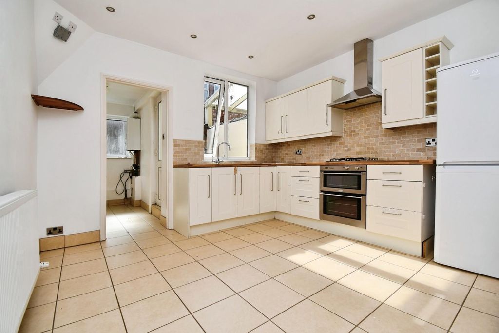 Property photo 3 of 9 A3E7F97B-Dsc_8271.Jpg