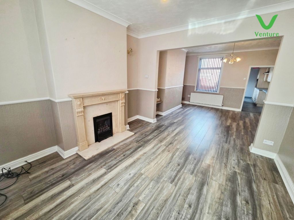 Property photo 2 of 10 Pbox-Img.Jpg