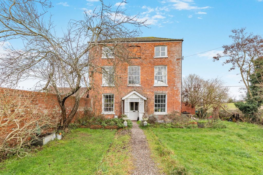 Property photo 1 of 30 P044628_01.Jpg