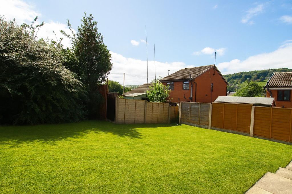 Property photo 3 of 12