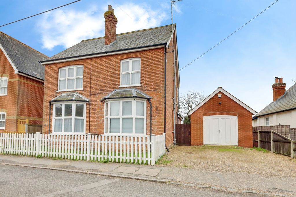 Property photo 1 of 27