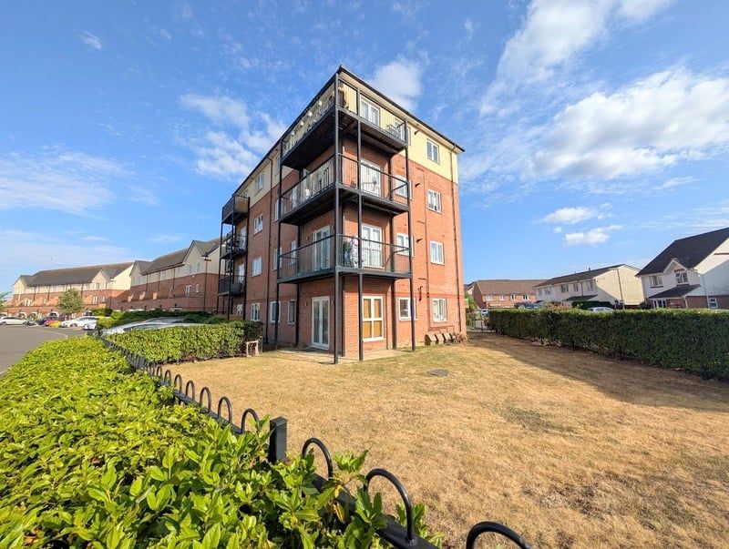 Property photo 1 of 9