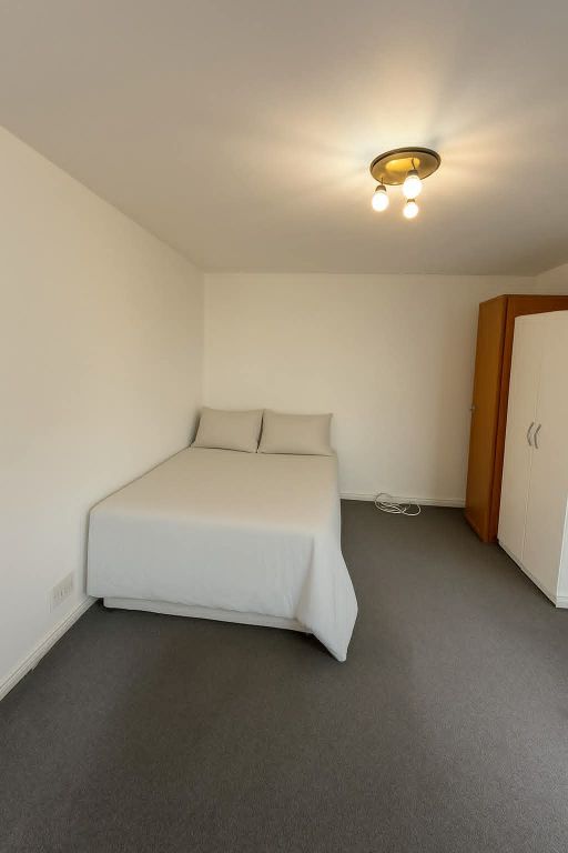 Property photo 1 of 4