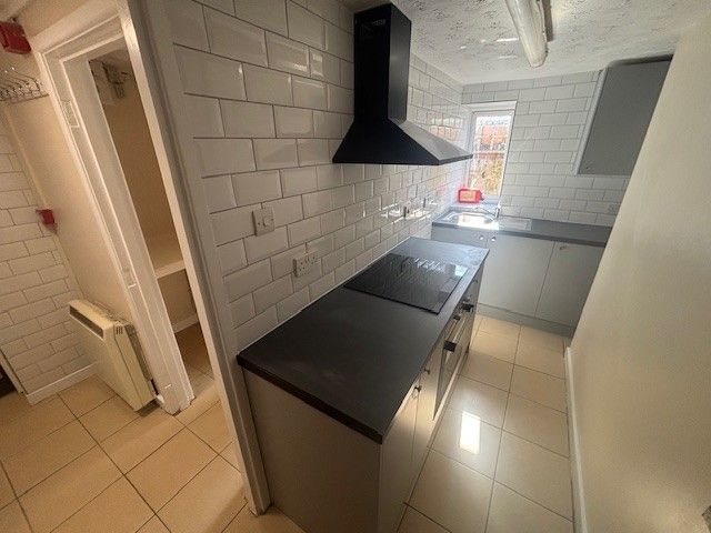 Property photo 2 of 7 Bedroom