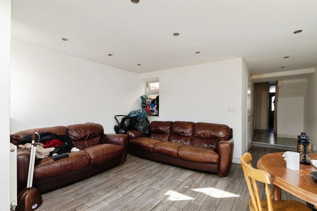 Property photo 3 of 19 Fs_260317_106