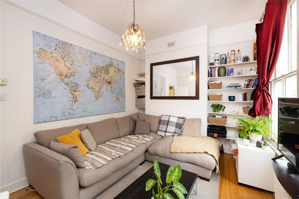 Property photo 3 of 7 Picture No. 02