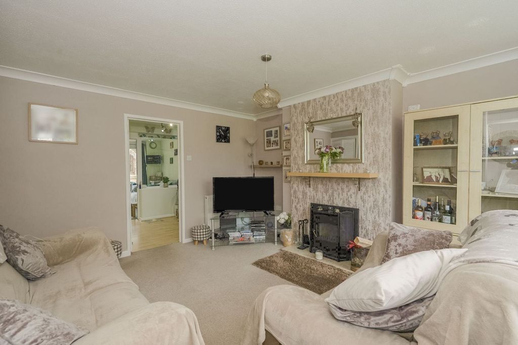 Property photo 3 of 18