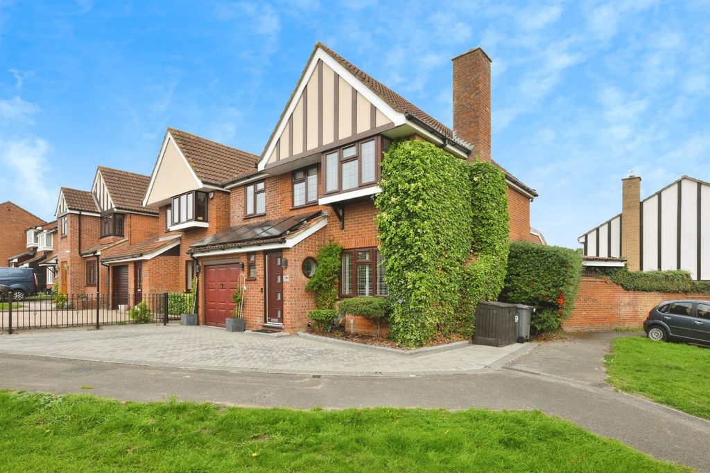 Property photo 1 of 20