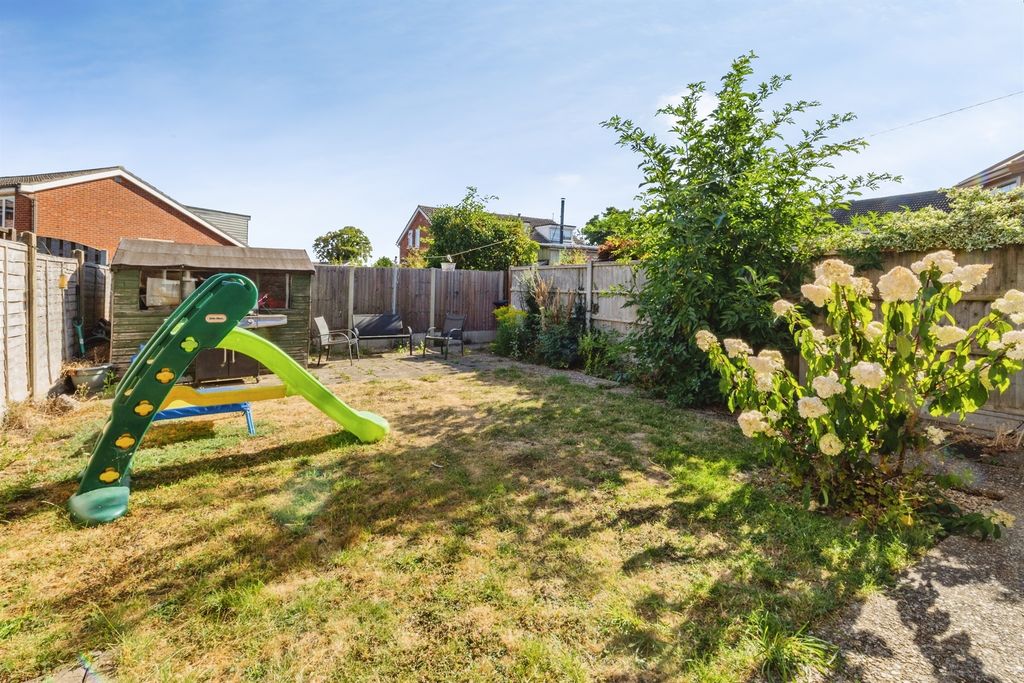 Property photo 3 of 16
