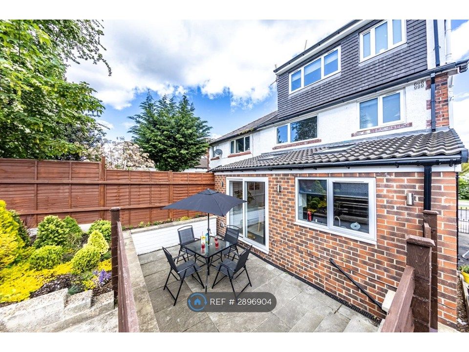 Property photo 1 of 33