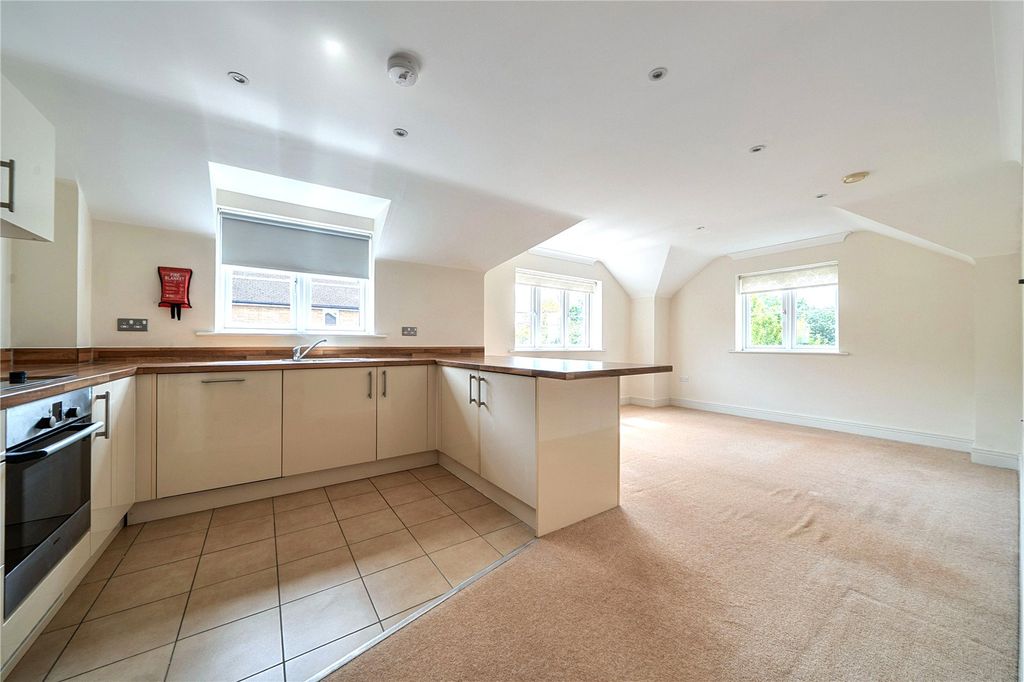 Property photo 3 of 14 Kitchen/Reception Rm