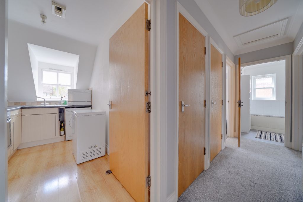 Property photo 3 of 13 3668763