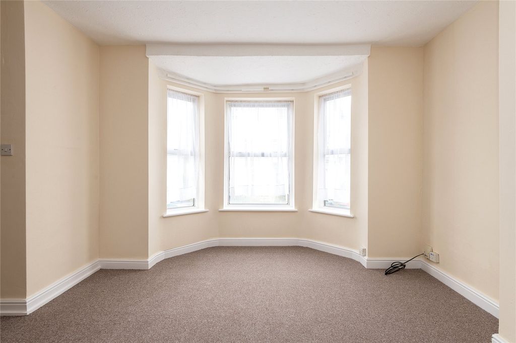 Property photo 2 of 11 Picture No. 09
