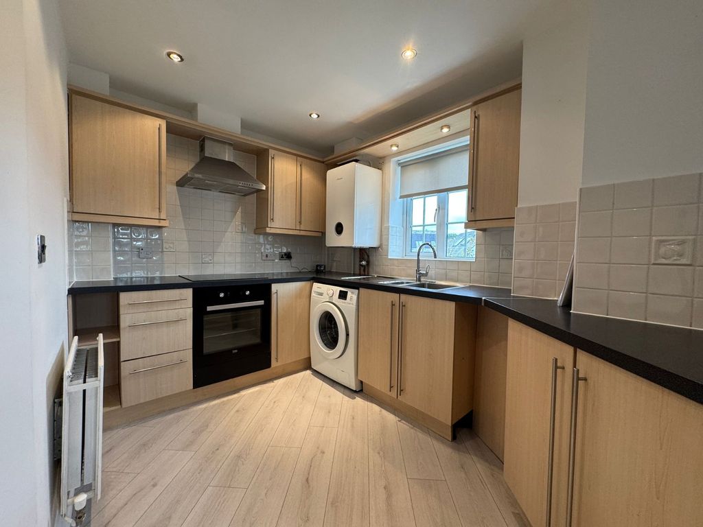 Property photo 2 of 9 Picture No. 16