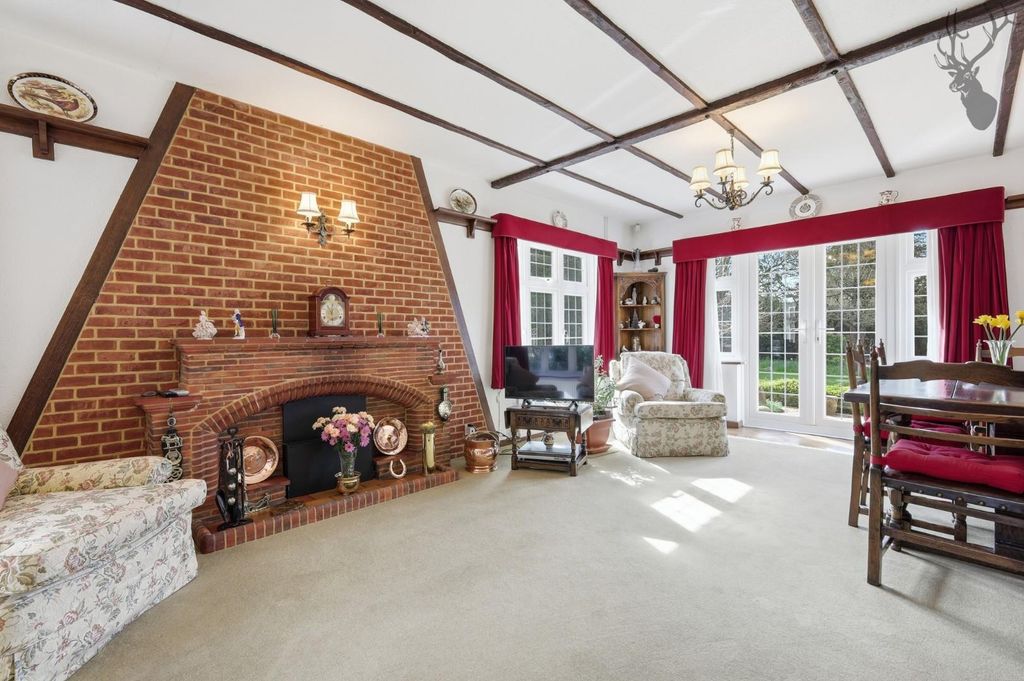 Property photo 3 of 26