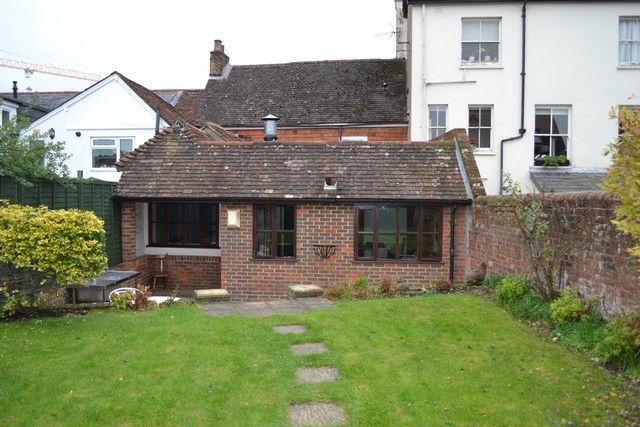 Property photo 2 of 9