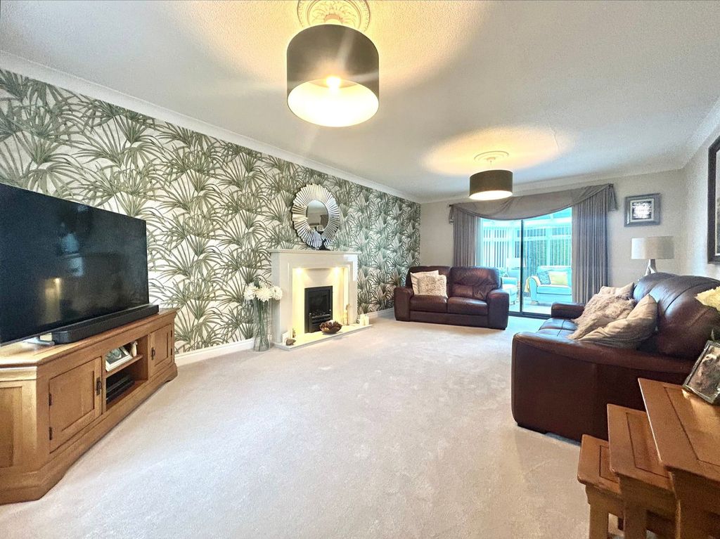 Property photo 3 of 23