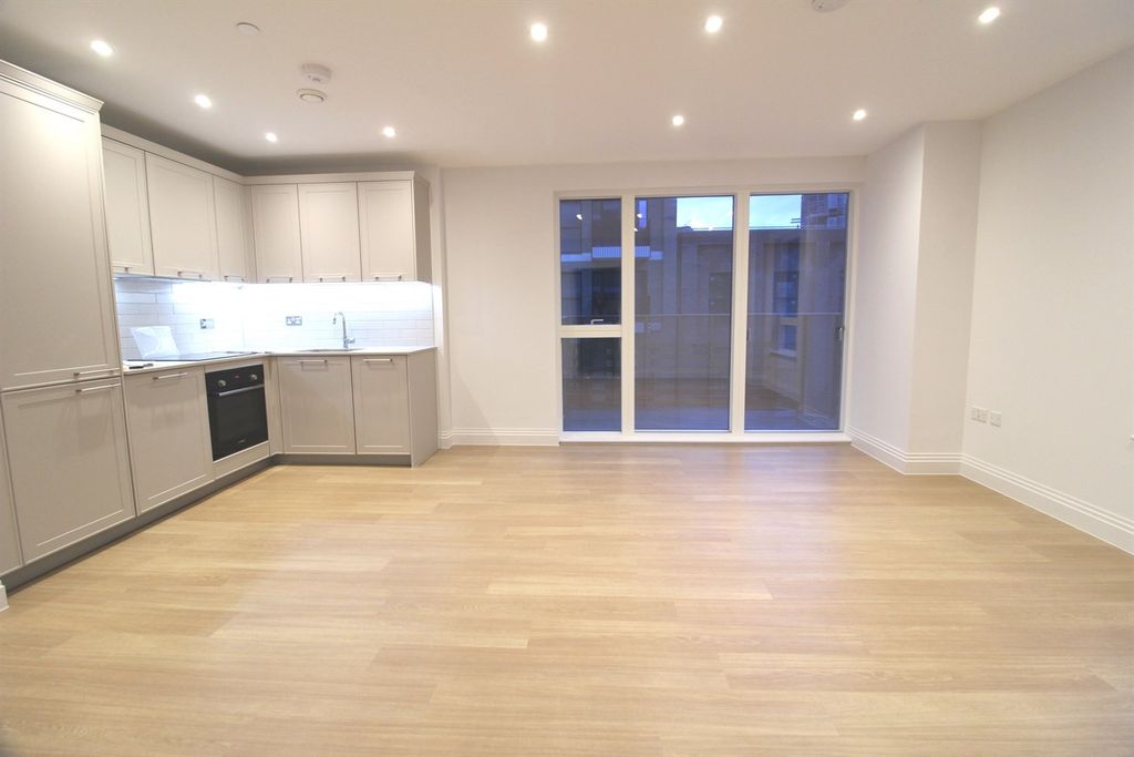 Property photo 3 of 8 Living Area