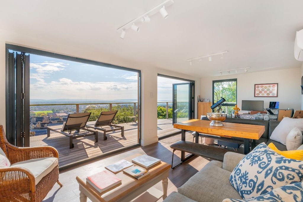 Property photo 1 of 30 1H7Rcn - Garden Office E.Jpg