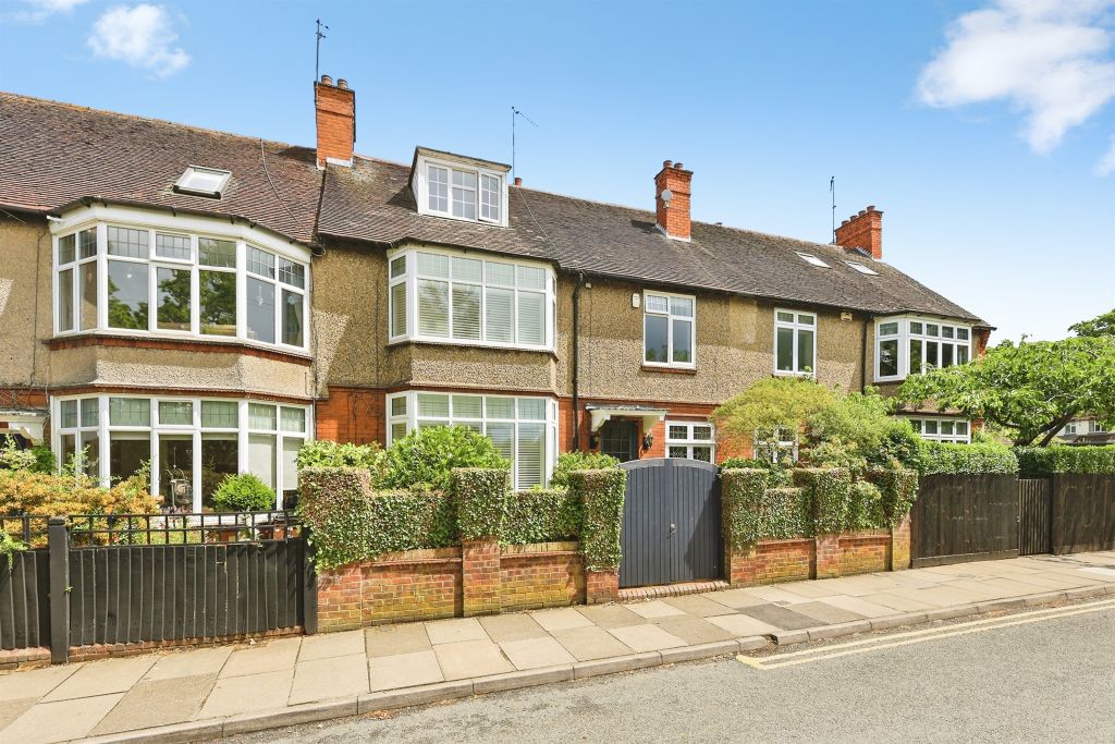 Property photo 1 of 25